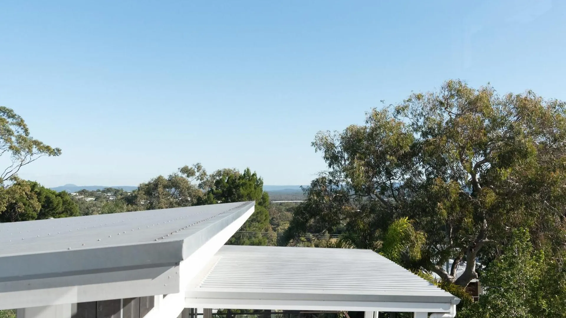 Stunning Views, Private Pool Near Hastings St Villa Noosa Heads Holiday home